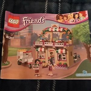 Pizza shop Lego set